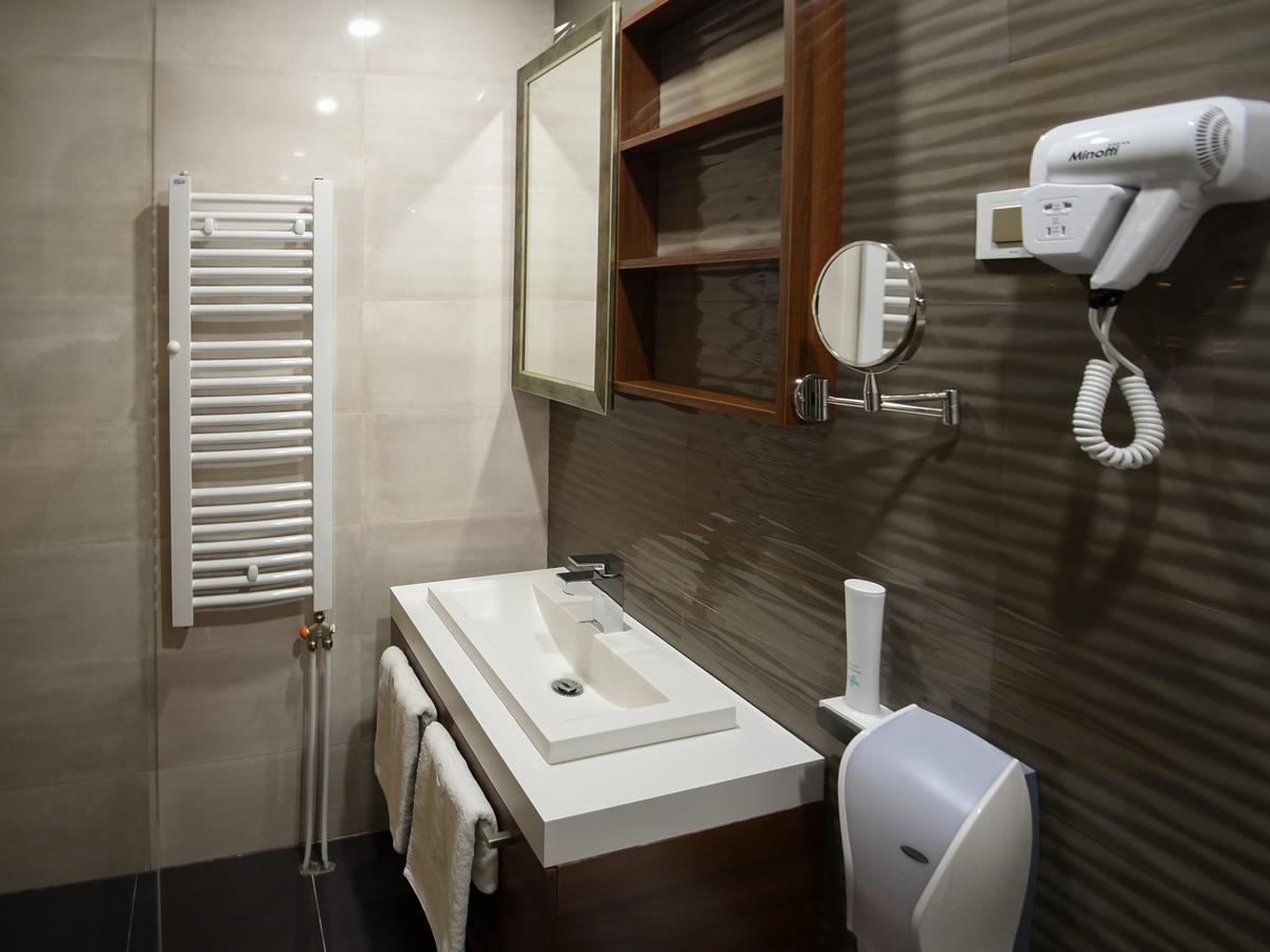 Hotel Ideo Lux Nis Luaran gambar