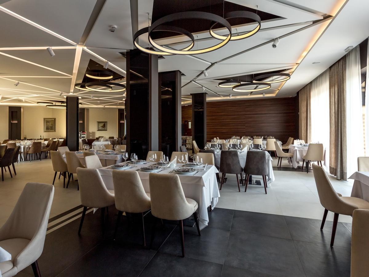 Hotel Ideo Lux Nis Luaran gambar