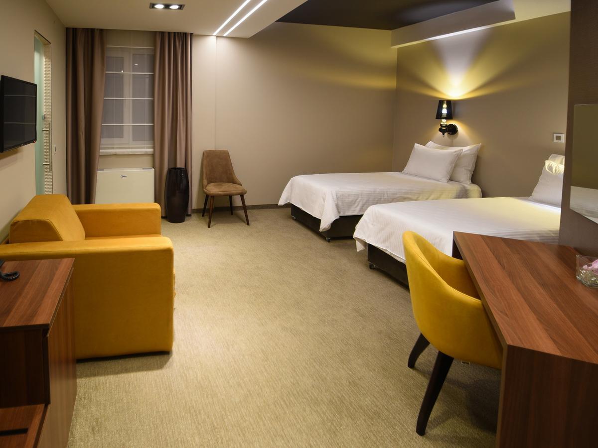 Hotel Ideo Lux Nis Luaran gambar