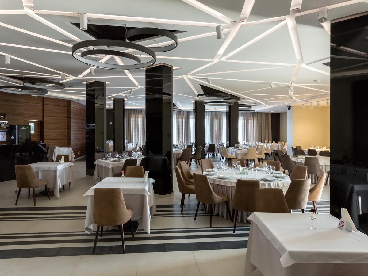Hotel Ideo Lux Nis Luaran gambar