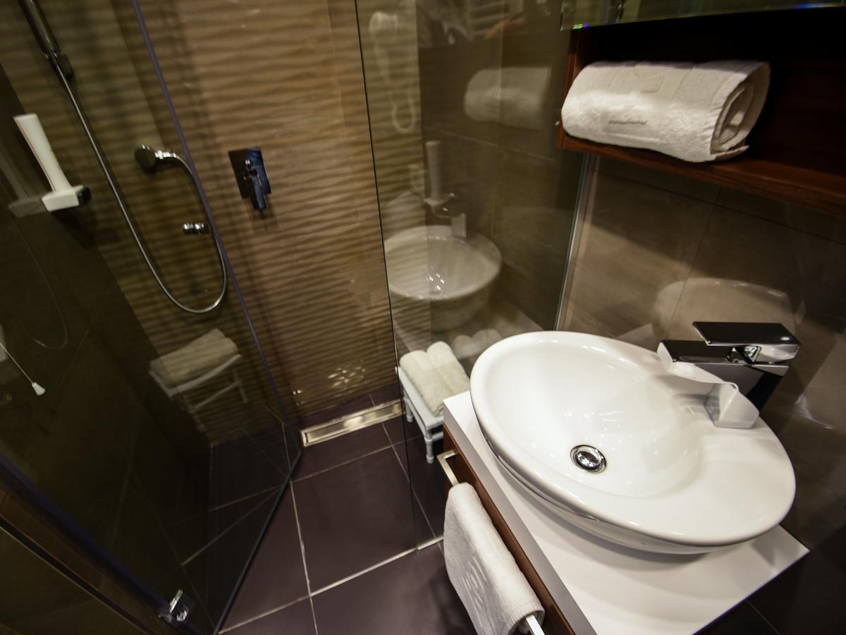 Hotel Ideo Lux Nis Luaran gambar